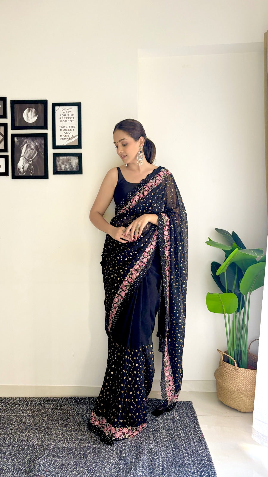 Black Lover Shaded Faux Georgette with a fancy Arco border Saree For Women