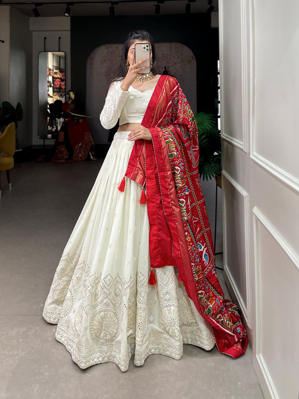 Elegant Georgette Lehenga Set with Lucknowi Mirror Work and Patola Print Dupatta